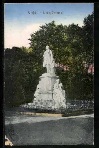 AK Giessen, Liebig-Denkmal