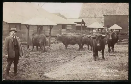 AK Sindlesham, The Devons, Hatch Farm