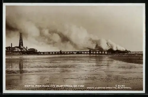 AK Blackpool, North Pier Pavilion on fire