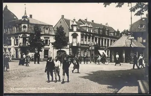 AK Kaiserslautern, Passanten am Fackelrondell