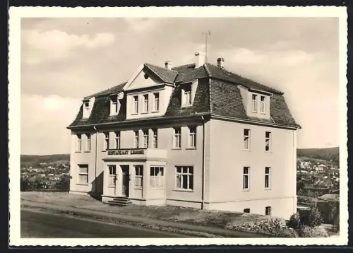 AK Bad Hersfeld, Kurheim Kimmel, Am Weinberg 20, mit Ortsblick