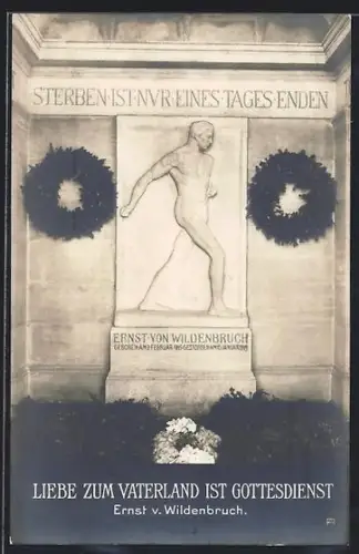 AK Weimar / Thüringen, Grabstätte Ernst von Wildenbruchs auf dem Friedhof