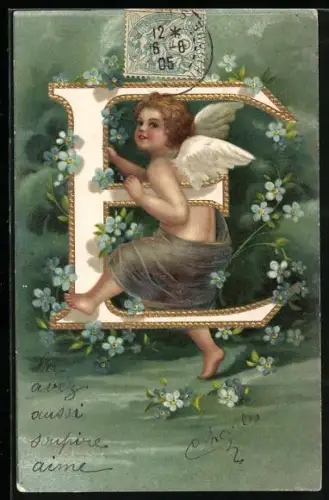 AK Engel trägt den Buchstaben E durch den Wolkenhimmel