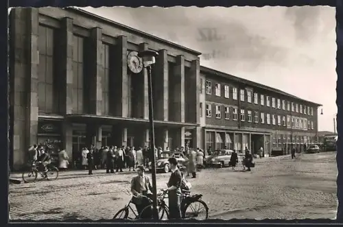 AK Kaiserslautern /Pfalz, Hauptbahnhof mit Vorplatz