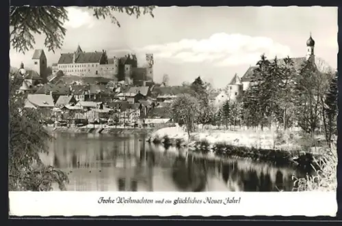 AK Füssen /Allgäu, Ortspanorama im Winter vom Wasser aus, Weihnachts- u. Neujahrsgruss