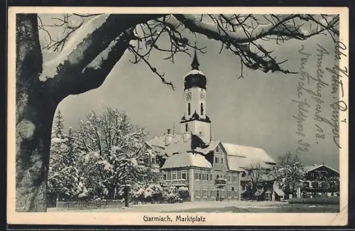 AK Garmisch, Marktplatz im Winter, mit Turmgebäude
