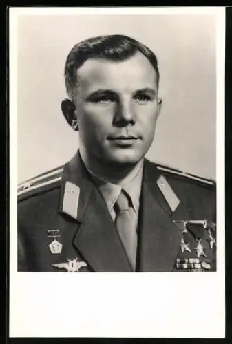 AK Kosmonaut Major Jurij Gagarin, Held der Sowjetunion, 1. Mensch im Weltall, Raumfahrt