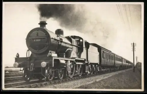 AK Britische Lokomotive Nr. 1106 mit Personenzug in Fahrt, englische Eisenbahn