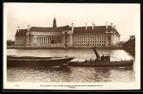 AK London, New County Hall, River Thames & Westminster Bridge on right