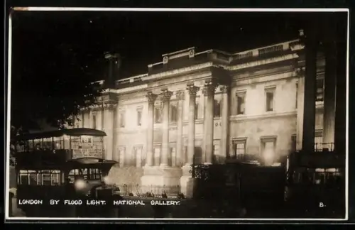 AK London, National Gallery by Flood Light