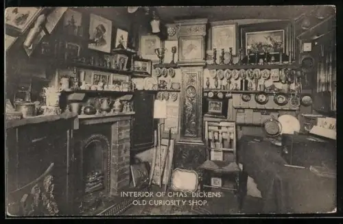 AK London, Interior of Charles Dickens` Old Curiosity Shop