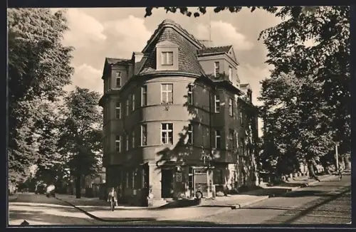 AK Guben, Strassenecke am Postamt