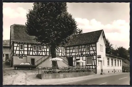 AK Gross-Gumpen /Odw., Gasthaus Zum Deutschen Kaiser, Inh. Philipp Arras, Fachwerkhaus, Aussenterrasse