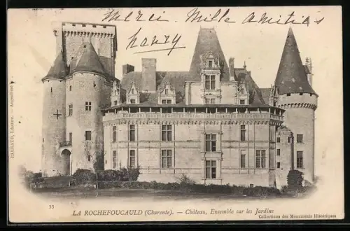AK La Rochefoucauld /Charente, Château, Ensemble sur les Jardins
