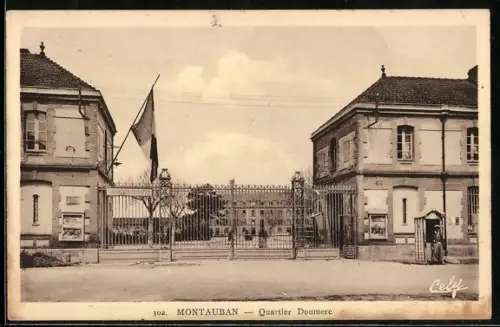 AK Montauban, Quartier Doumerc avec entrée principale et drapeau francais