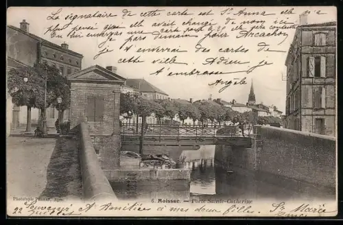AK Moissac, Porte Sainte-Catherine et canal avec vue sur la ville et les arbres alignés