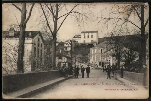 AK Laguépie, Le Pont et le Passage à niveau