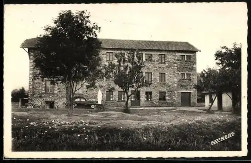 AK Vazeilles-Limandre, Hte Loire, Colonie Saint Georges d`Argenteuil avec la voiture de la colonie