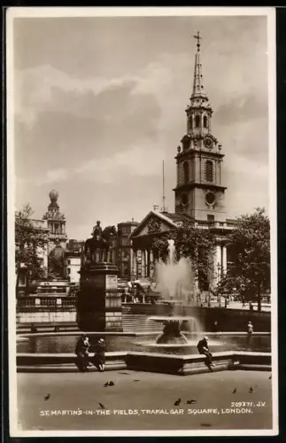 AK London, St. Martin`s-in-the-Fields, Trafalgar Square
