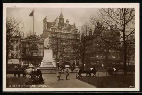 AK London, Leicester Square and Monument