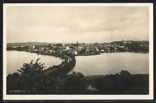 AK Ratzeburg i. L., Stadtansicht mit See und Damm