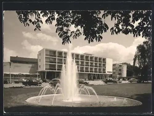 AK Reutlingen, Parkhotel Friedrich List, Springbrunnen, Autos