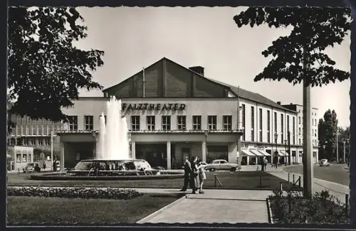 AK Kaiserslautern /Pfalz, Pfalztheater, Fackelrondell, Springbrunnen