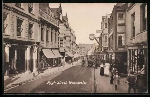 AK Winchester, High Street