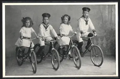 AK Leipzig-Gohlis, Gothaer Str. 34, Fahrräder - Nähmaschinen, Kinder