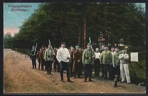 AK Kriegsgefangene Engländer und Wachen