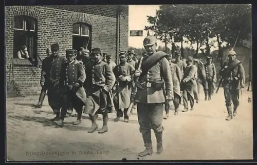 AK Deutschland, Kriegsgefangene in Uniform