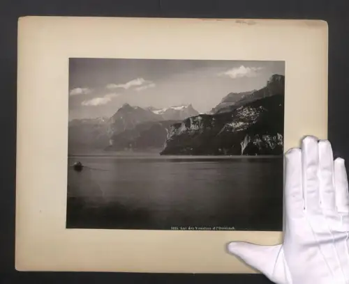 Fotografie unbekannter Fotograf, Ansicht Brunnen, Lac des 4 cantons et l`Urirothstock, Vierwaldstättersee