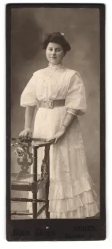 Fotografie Hans Meyer, Linden, Spinnereistrasse 1, Portrait einer jungen Dame