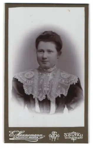 Fotografie E. Hannemann, Soltau, Wilhelmstr, Porträt einer Dame