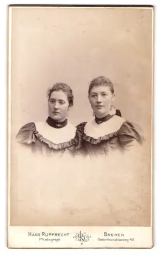 Fotografie Hans Rupprecht, Bremen, Osterthorsteinweg 49, Porträt zweier Frauen