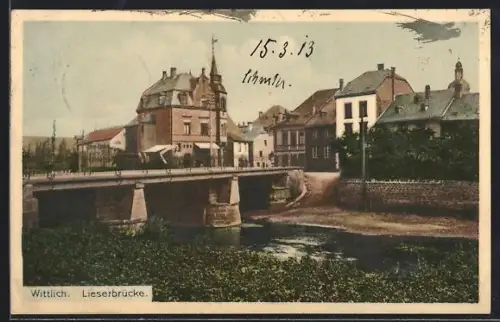 AK Wittlich, Lieserbrücke mit Gebäude-Panorama