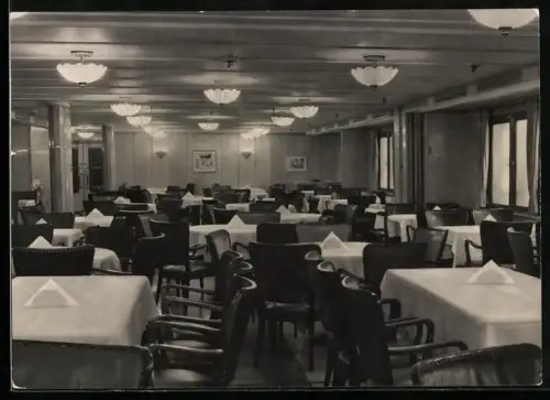 AK FDGB-Urlauberschiff MS Völkerfreundschaft, Blick in den Speiseraum