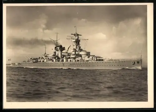 AK Panzerschiff Lützow der Kriegsmarine auf hoher See