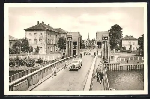 AK Oldenburg, Brücke über die Hunte, Stadtansicht