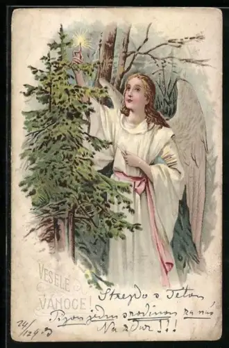 Lithographie Weihnachtsengel zündet ein Licht an einer Tanne an