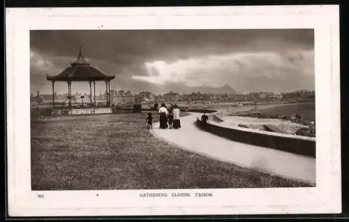 AK Troon, Gathering Clouds