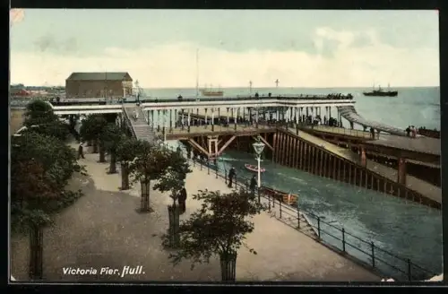 AK Hull, Victoria Pier