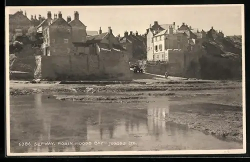 AK Robin Hood`s Bay, Slipway