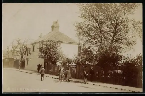 AK Fulham, Street view with children