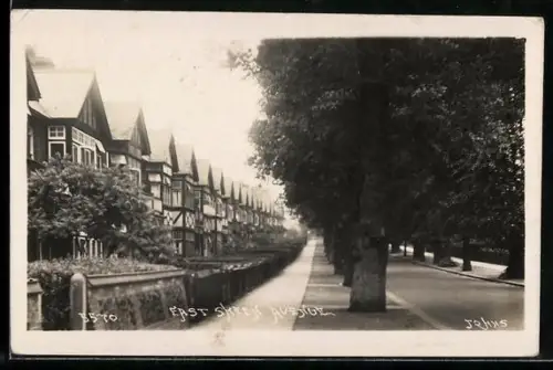 AK East Sheen, Avenue