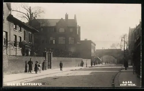 AK Battersea, High St.