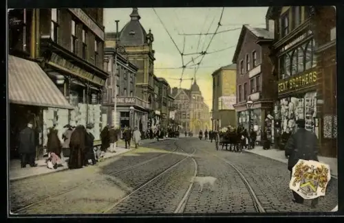 AK Oldham, Strassenpartie mit Passanten