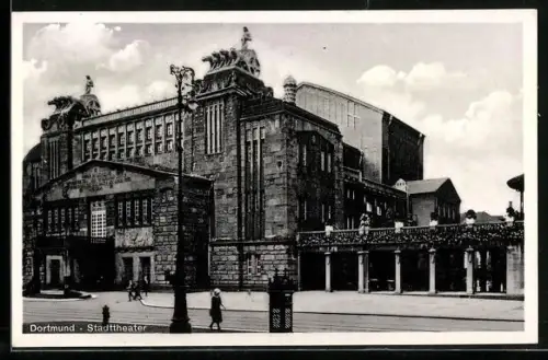 AK Dortmund, Stadttheater mit Strassenpartie