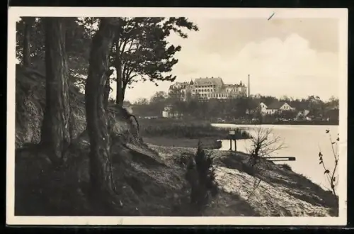 AK Woltersdorf b. Erkner, Bundeshaus und Erholungsheim des deutschen Jugendbundes für E. C., Rückansicht vom Kalksee aus