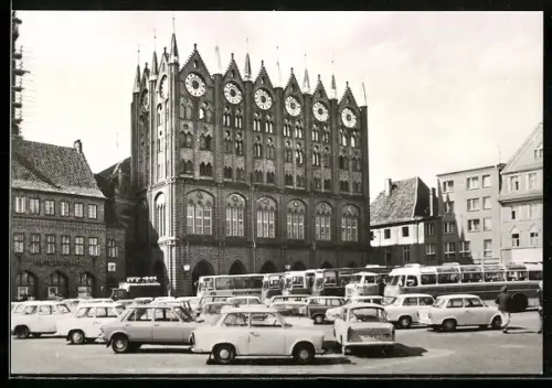 AK Stralsund, Blick zum Rathaus